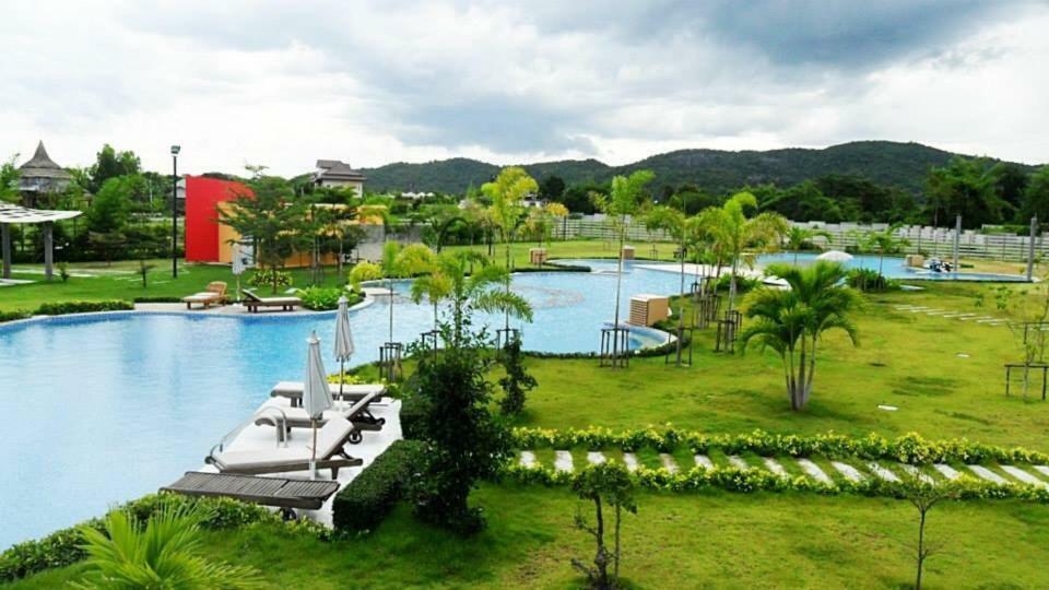 The Pride Paradise Apartment Hua Hin Bagian luar foto